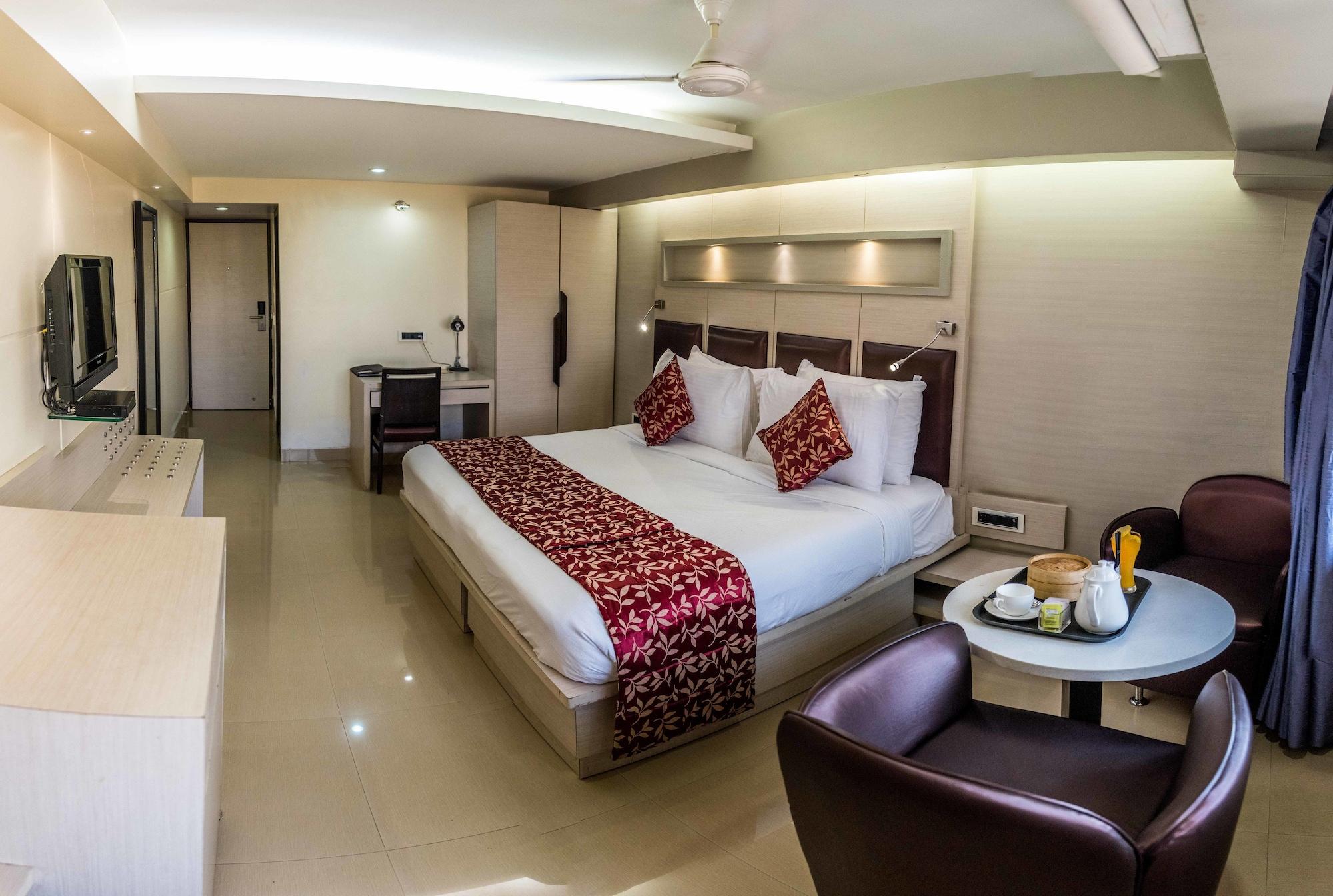 โฮเทล โอเรียนทัล เอสเตอร์ Hotel มุมไบ ภายนอก รูปภาพ